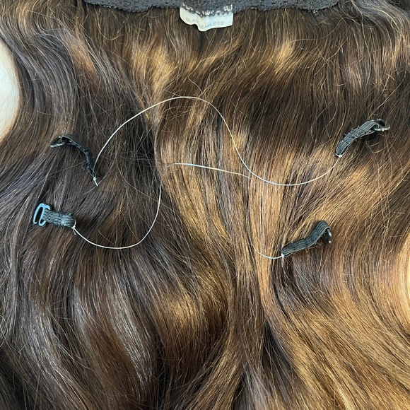 Glam Seamless Halo/Clip in Hair Extensions - Picture 7 of 9